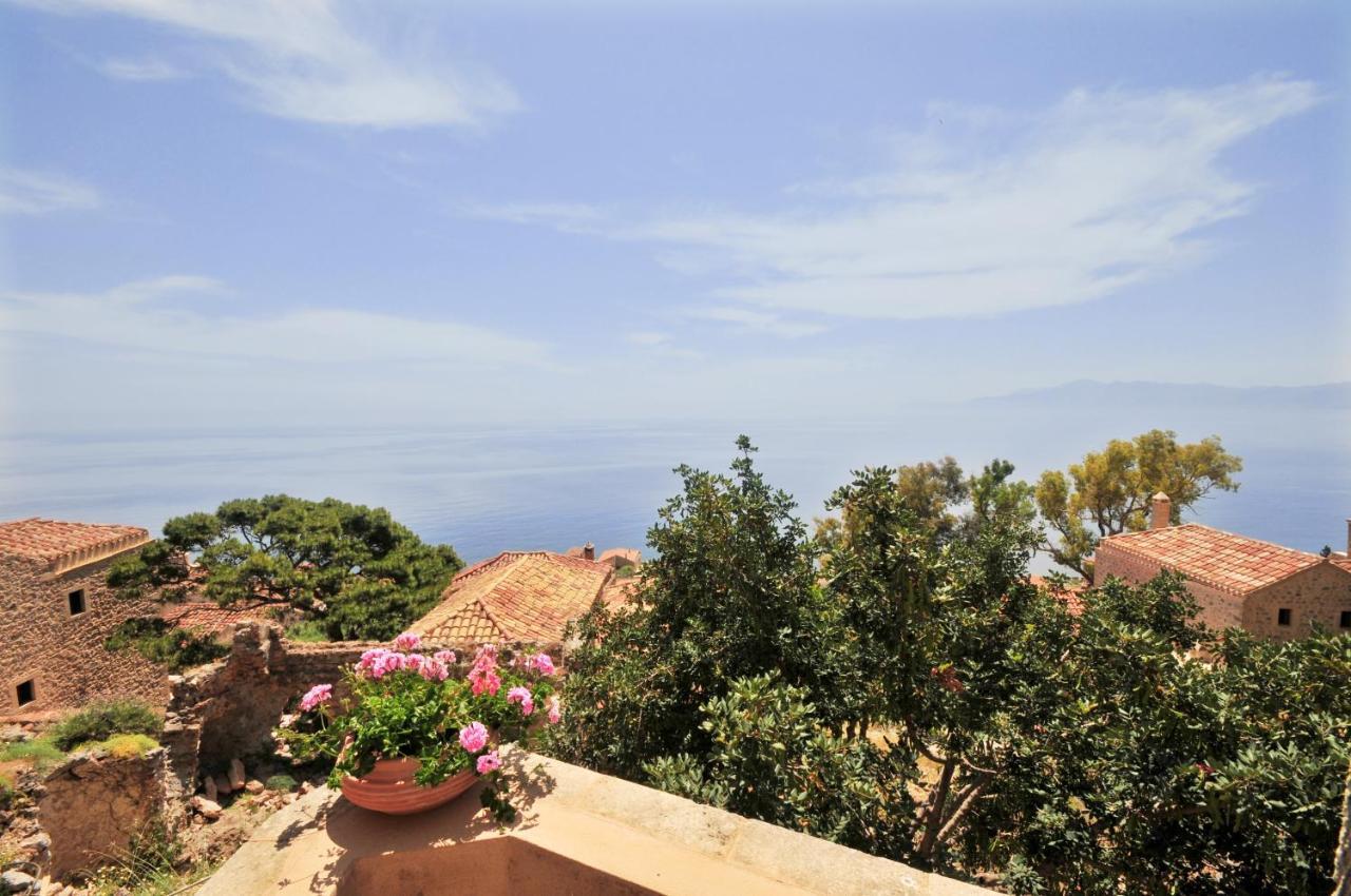 Izambo Guest Houses Monemvasia Exterior photo